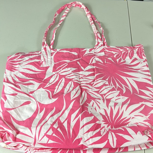 Pink and white floral print tote bag - Picture 2 of 3